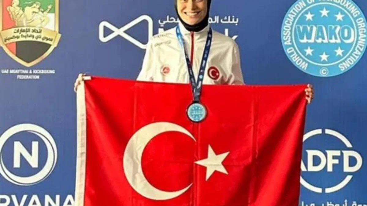 Sakaryalı kick boksçu Dünya 3’üncüsü oldu
