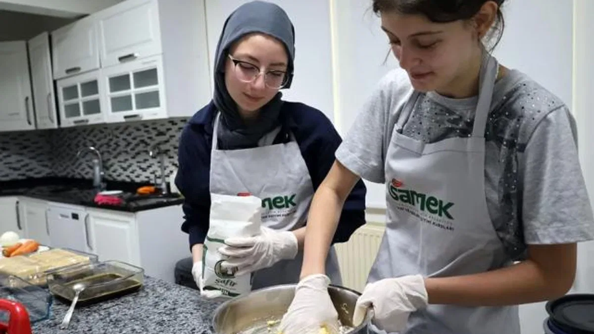 Sakaryalı gençler Büyükşehirle İtalyan mutfağında