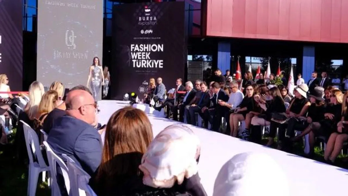Fashıon Week Türkiye ile BUTTİM’de moda rüzgarı esti
