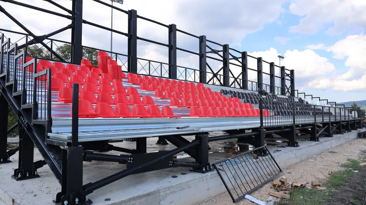 Sapanca’da yeni futbol sahası yükseliyor