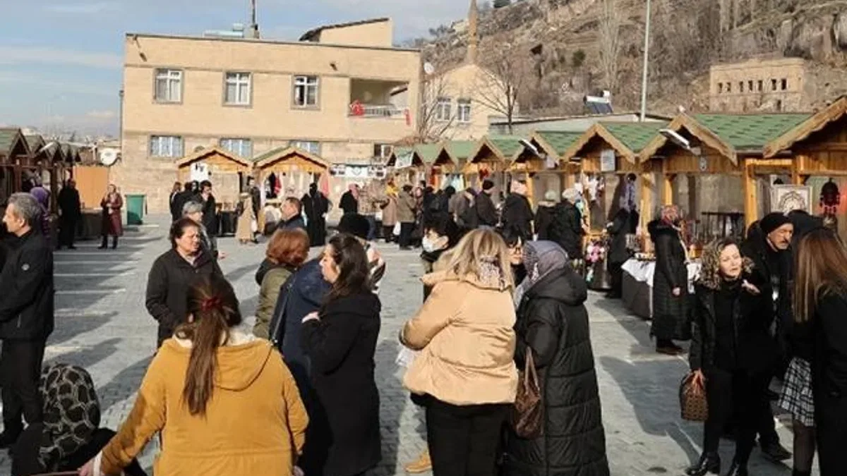 Kayseri Talas’ta Maharetli Eller’e büyük övgü