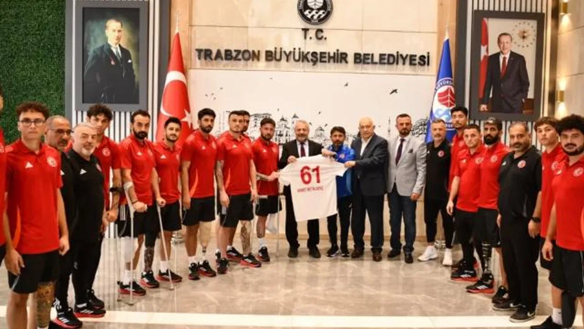 Ampute Milli Takımı’ndan Büyükşehir’e ziyaret
