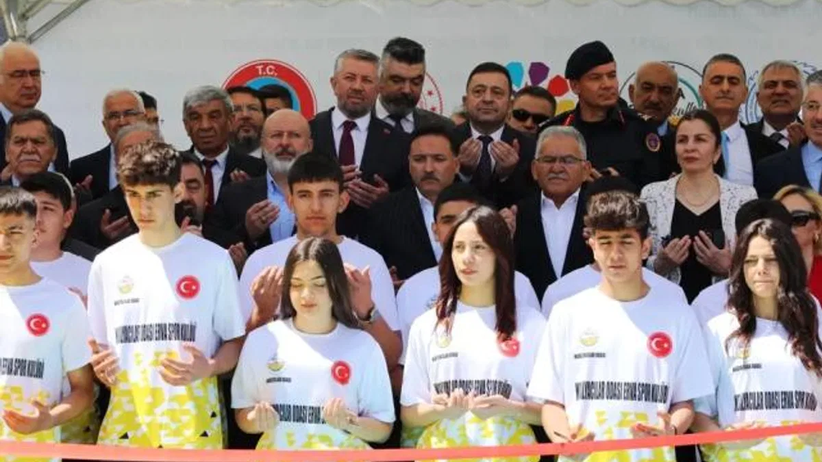 Kayseri’de “Mobilyacılar Odası ERVA Spor Okulu” açıldı