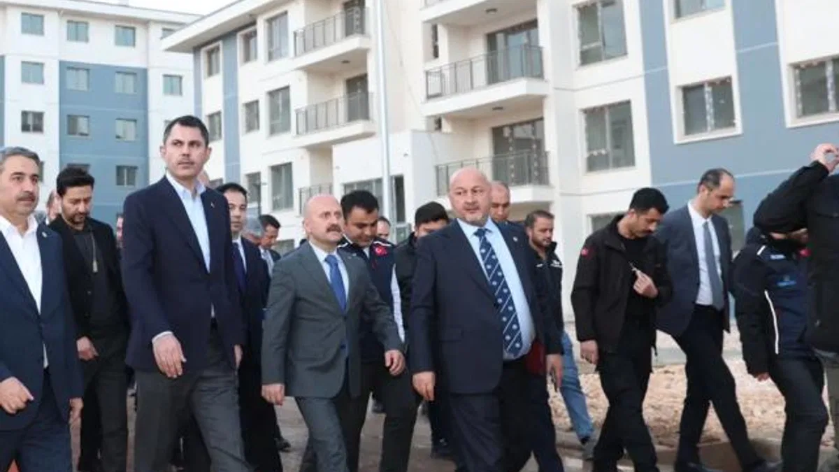 Bakan Kurum’dan en büyük şantiyeye yakın mercek