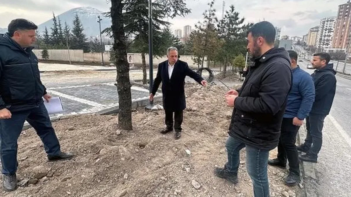Kayseri Talas’ta millet bahçesi tam gaz
