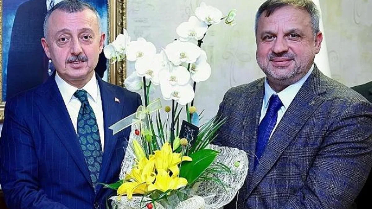 Başkan Büyükakın, kongresini tamamlayan ilçe başkanlarını kabul etti