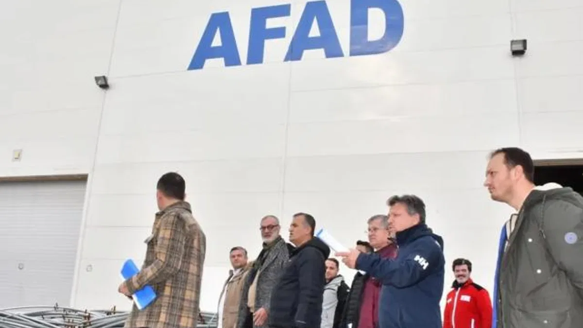 Manisa’da AFAD’ın bölgesel lojistik merkezine yakın mercek