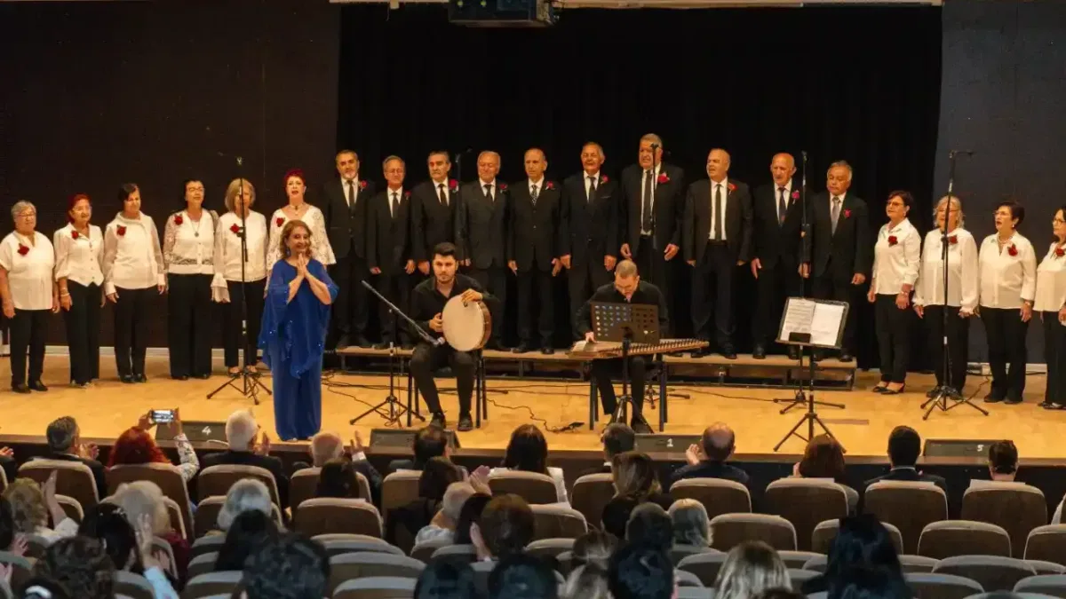İzmir’de afet dönemlerinde yaşlı güvenliği masaya yatırıldı