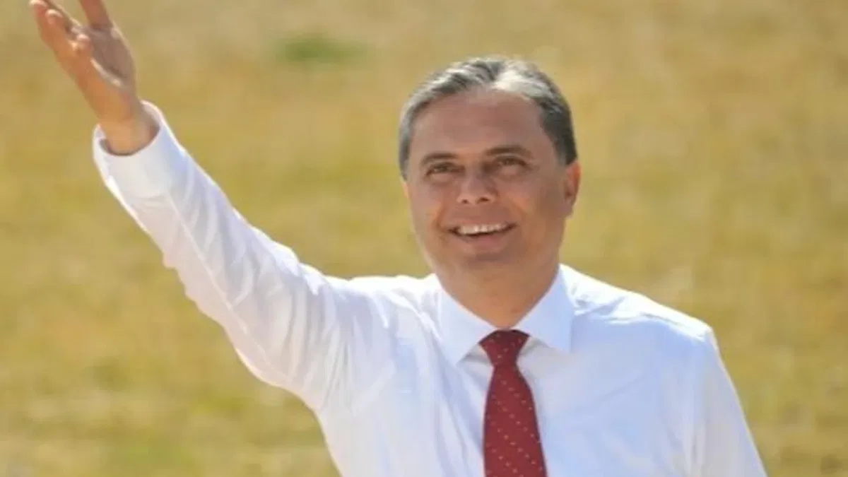 Ümit Uysal’dan CHP Genel Başkanlığı’na sürpriz adaylık