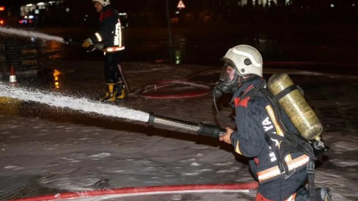 Malatya’daki yangına itfaiye ekiplerinden anında müdahale