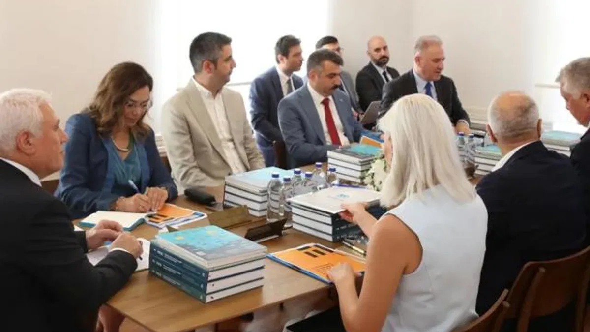 MBB’de öncelilkli gündem sokak hayvanları ve deprem