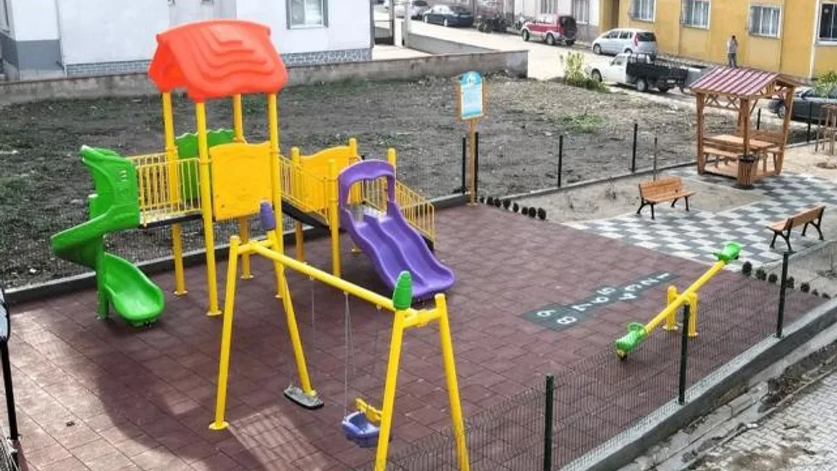 Bursa Mustafakemalpaşa’da çocuklara yeni park