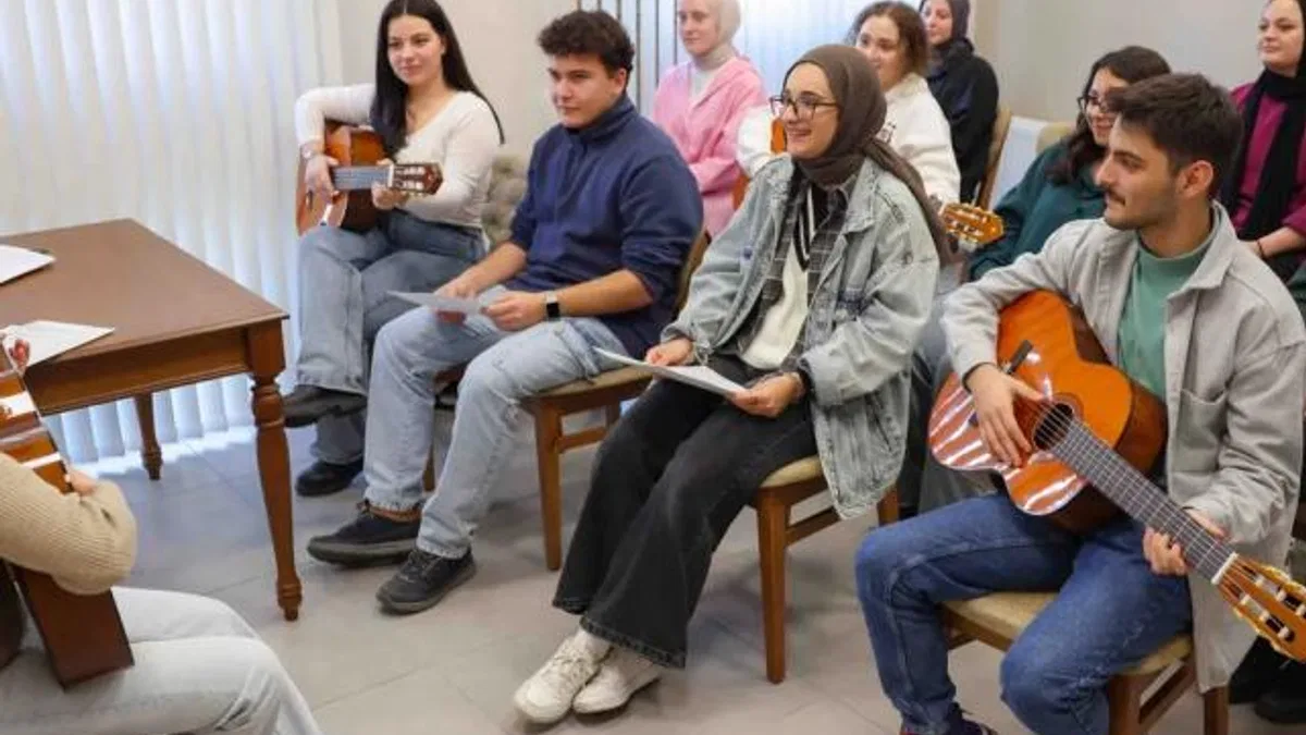 Kocaeli’de Halkevi ‘nde eğitimler başladı
