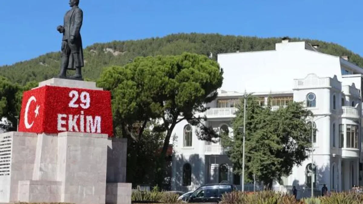 Muğla Büyükşehir tarihi binayı kültür sanatla buluşturacak