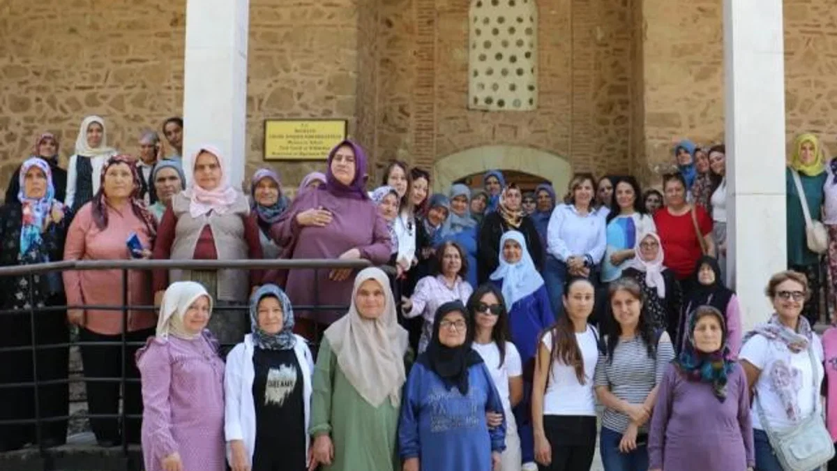 Köprübaşılı kadınlar Manisa’yı gezdi