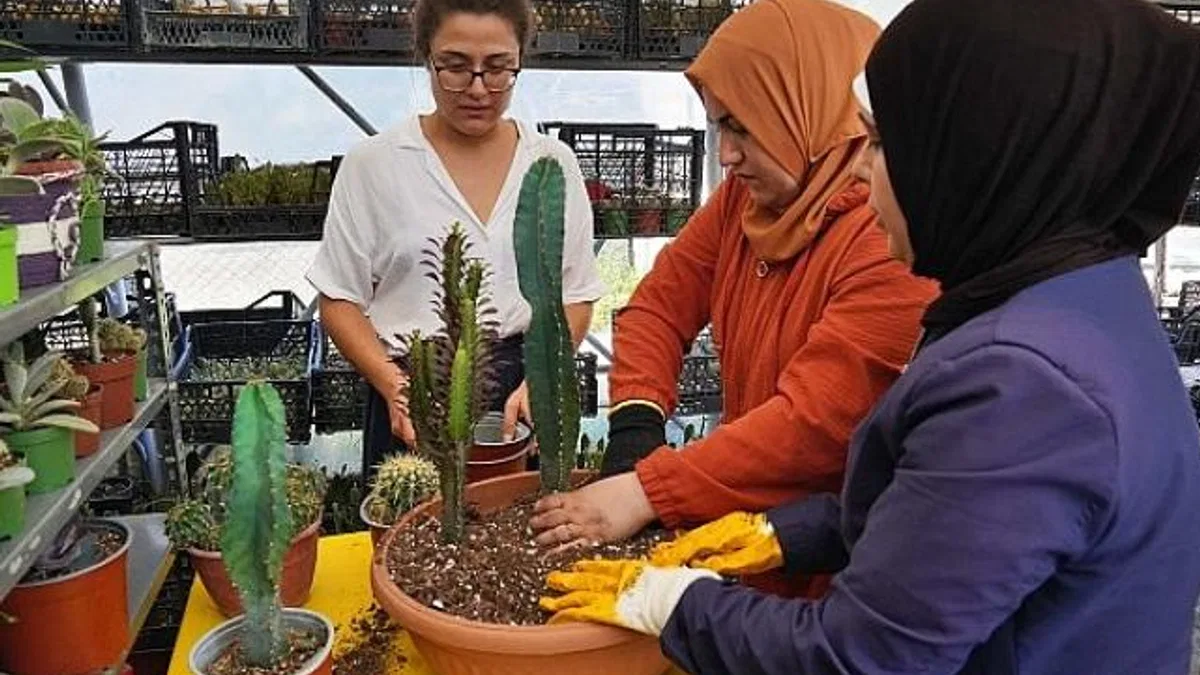 İzmir’de kadınlar yalnız değil