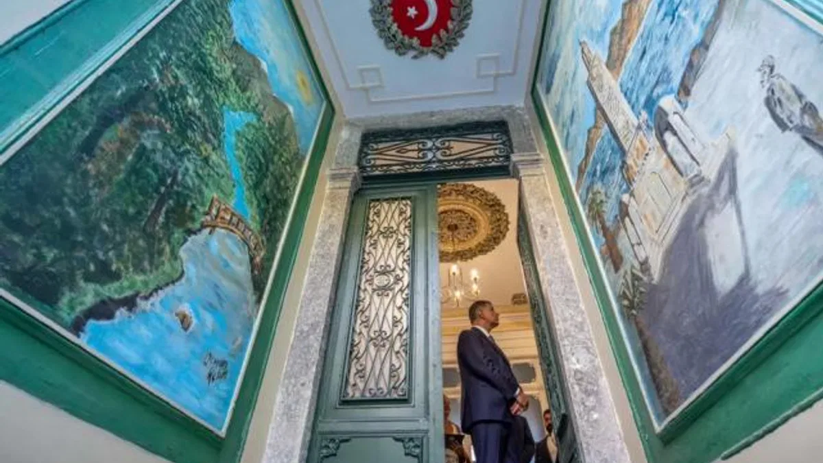İzmir’in tarihi yapıları gün yüzüne çıkıyor