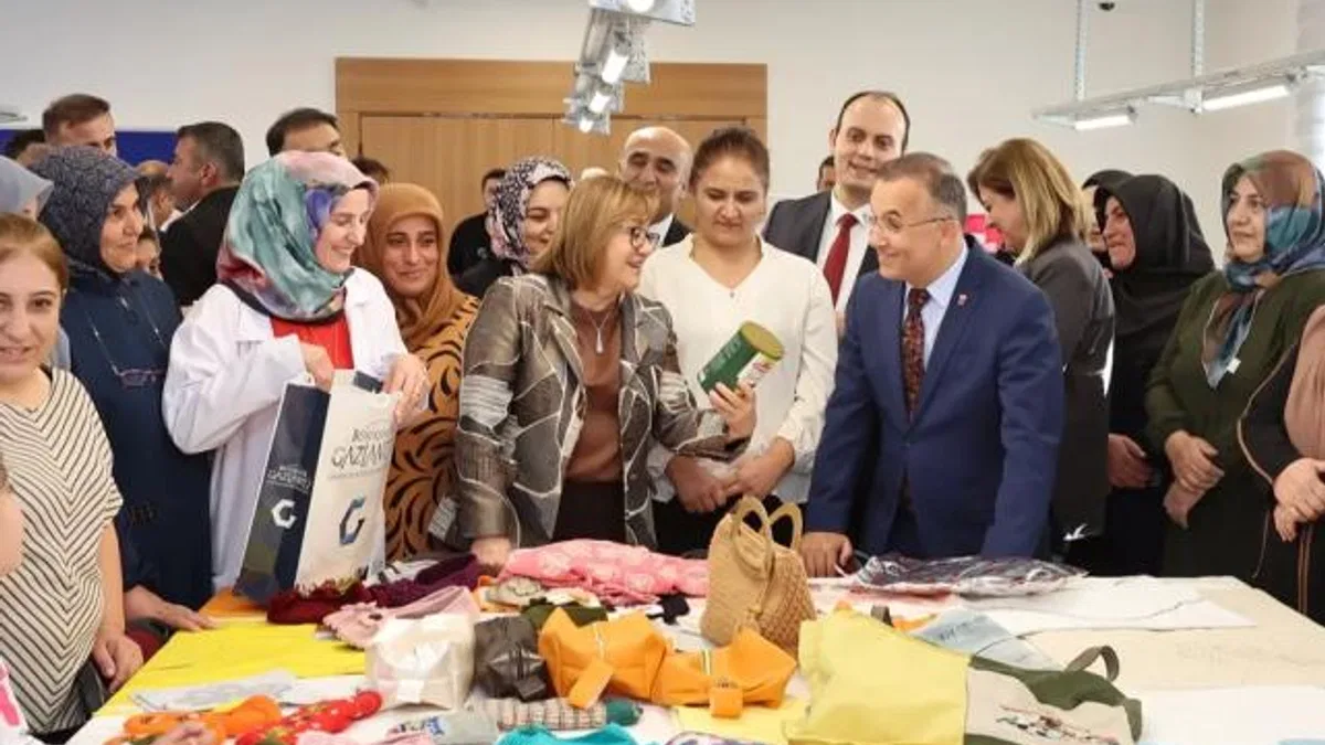 Gaziantep Araban’da yenilenen GASMEK binası hizmete açıldı