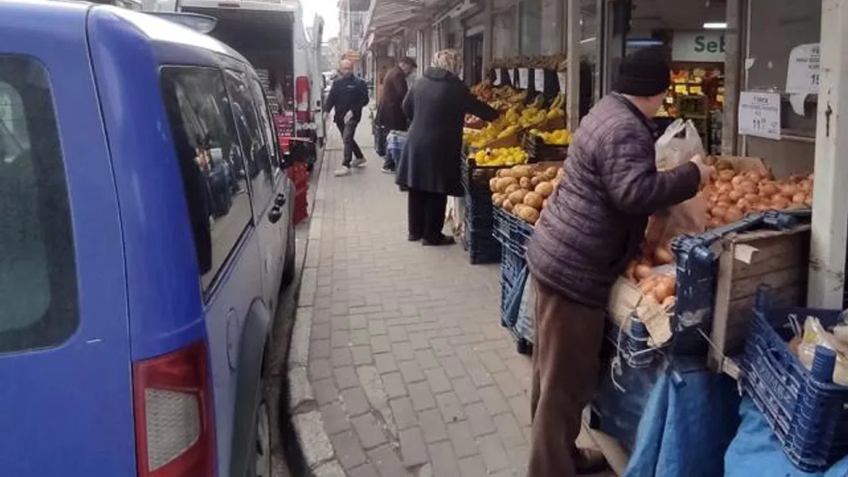 Bursa Osmangazi’de kaldırım işgaline zabıta denetimi