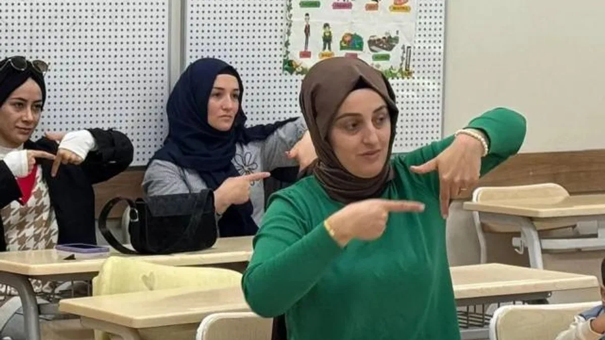Sakarya’da Türk İşaret Dili kursu tamamlandı