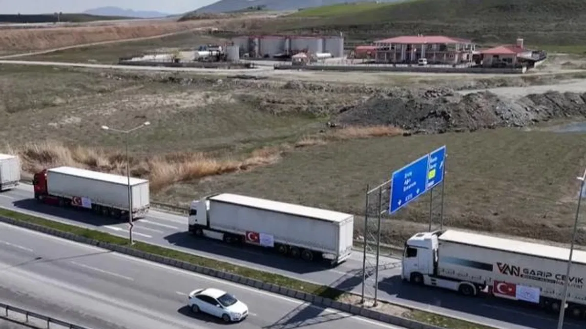 Türkiye’den İran’a ‘şifa kervanı’ yola çıktı
