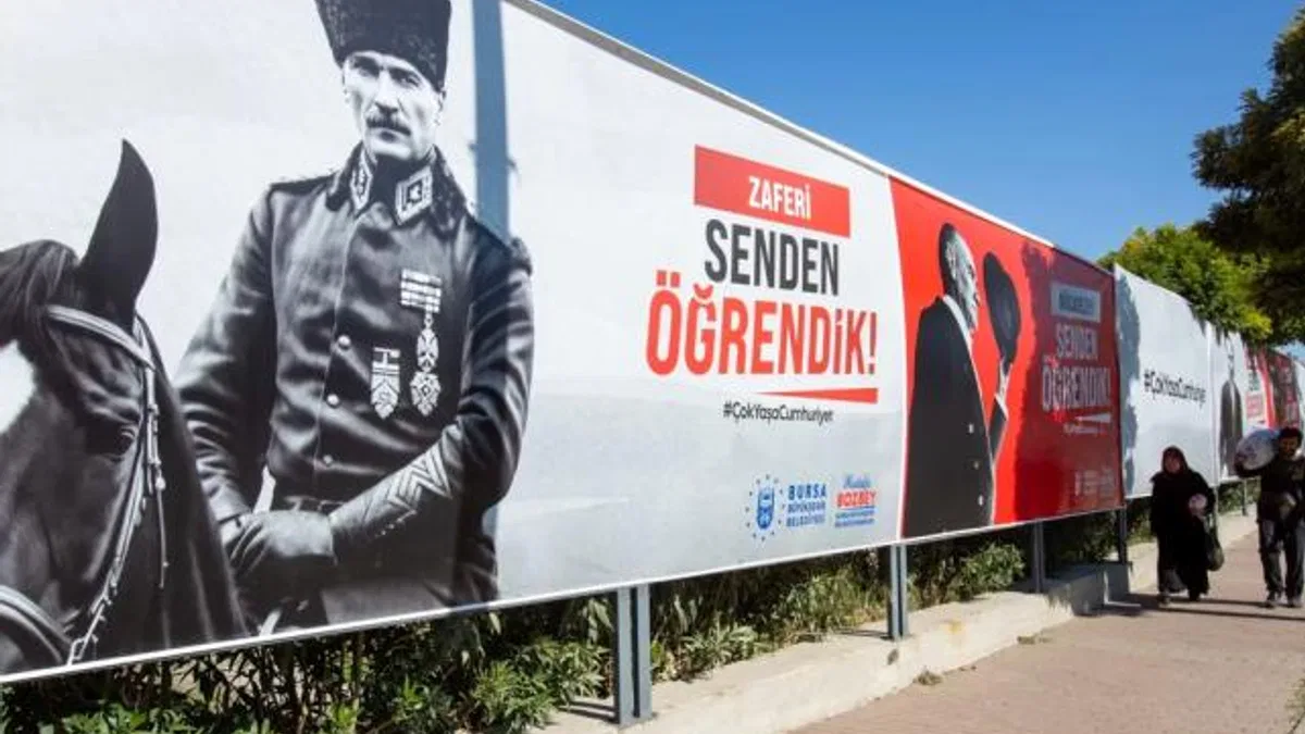 Bursa’yı, Cumhuriyet coşkusu sardı