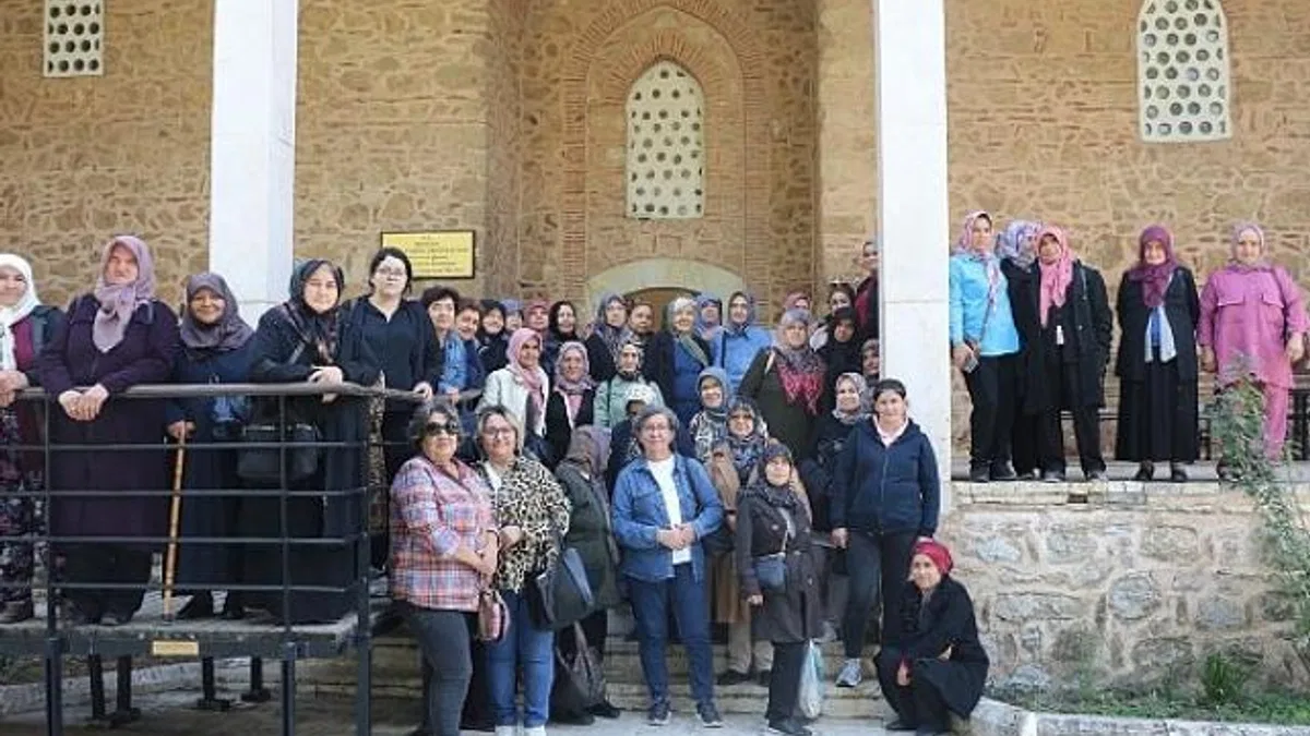 Demircili Kadınlar Adım Adım Manisa’yı Gezdi