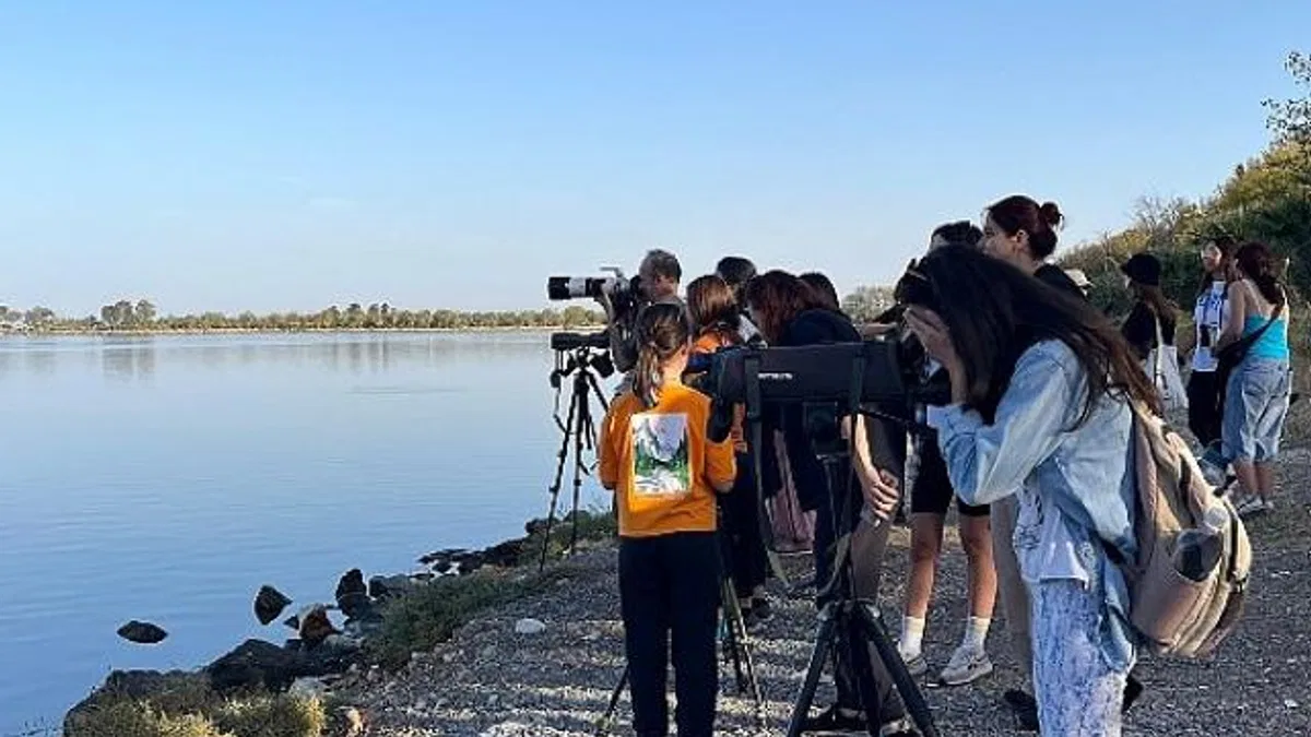 Avrupa Kuş Gözlem Günü’nde Türkiye’deki Kuş Gözlemciler 17 Farklı Noktada Etkinliklere Katıldı.