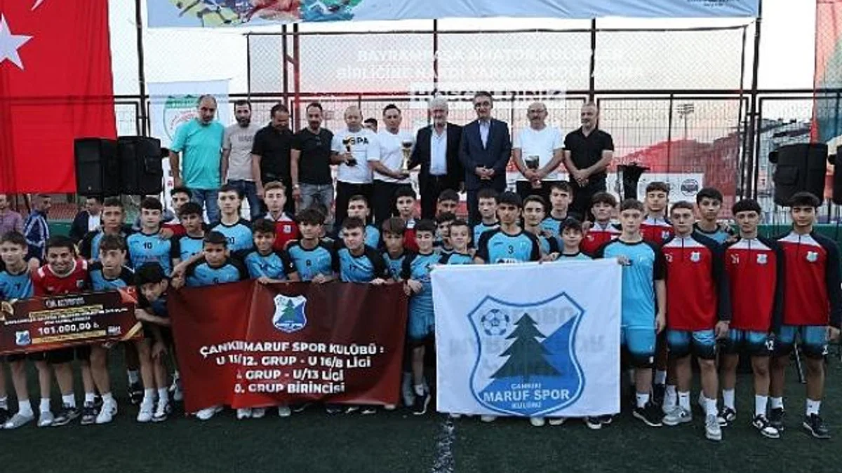 Bayrampaşa Belediyesi’nden spor kulüplerine büyük destek