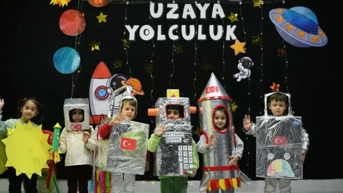 Kocaeli’de minikler uzayı keşfetti