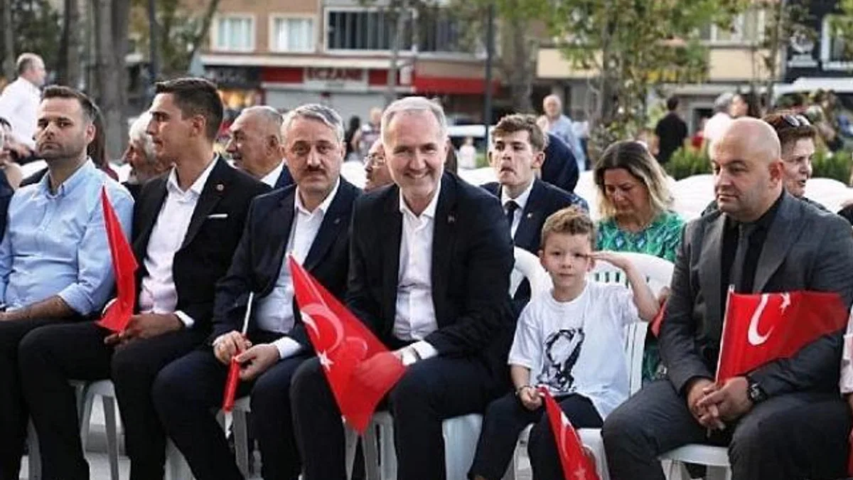 İnegöl’de Kurtuluş Coşkusu Sokaklara Taşındı