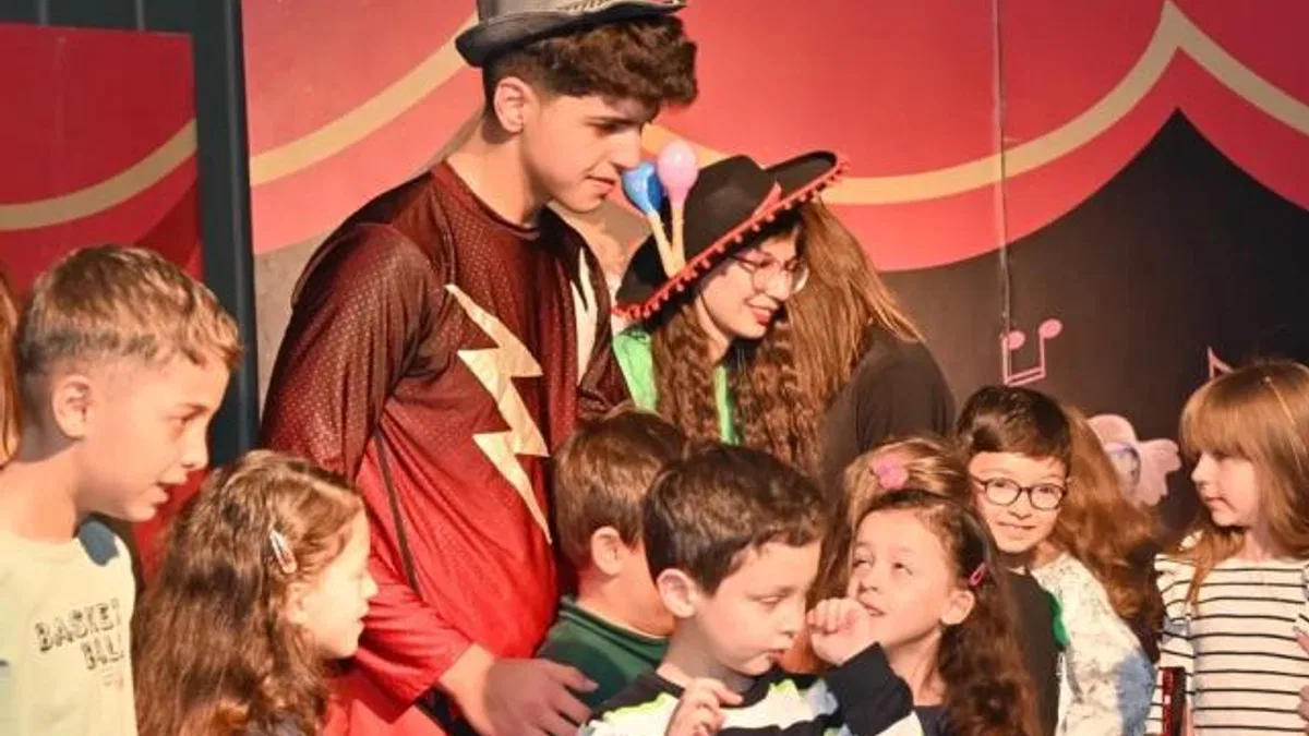 Manisa Büyükşehir’den çocuklara yarıyıl hediyesi