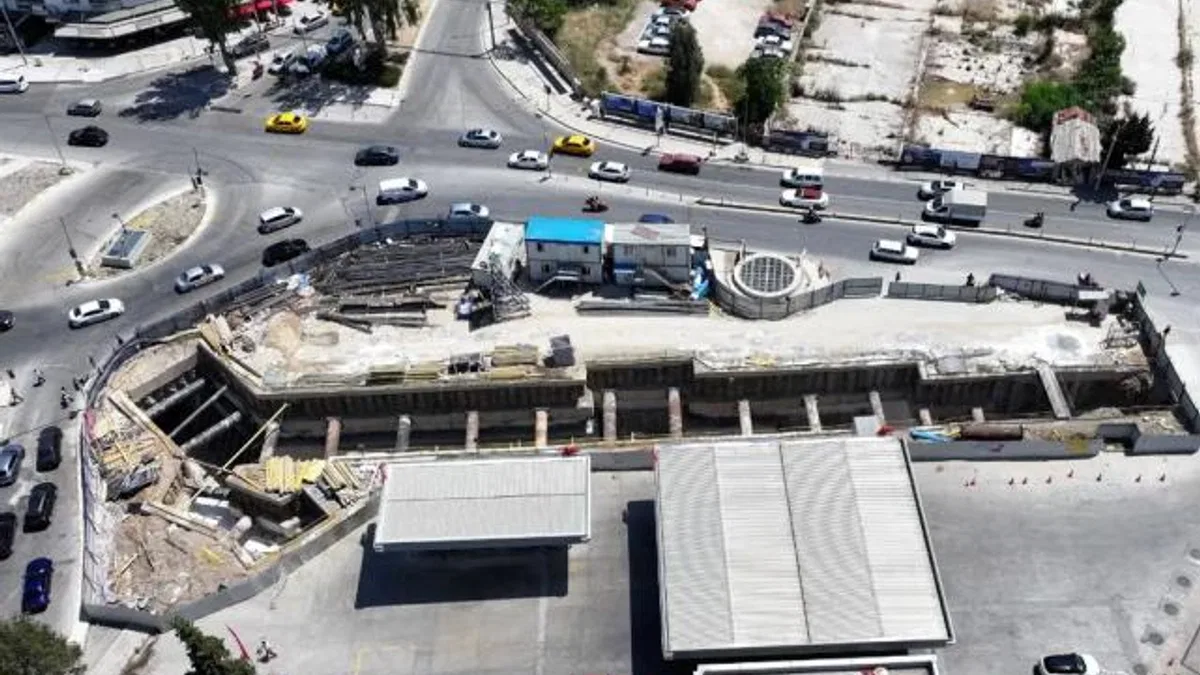 Hastane yolcuları için İzmir’de özel yaya tüneli