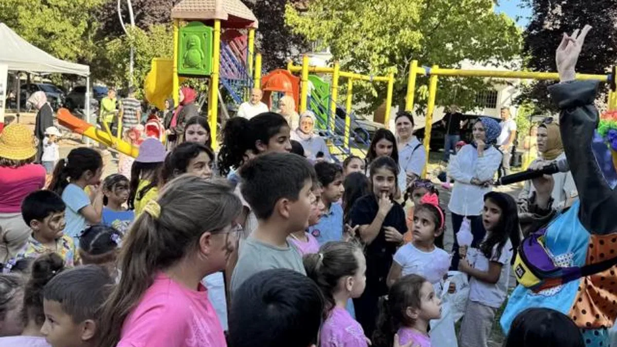 Sakarya Karapürçük’e neşe götürdü