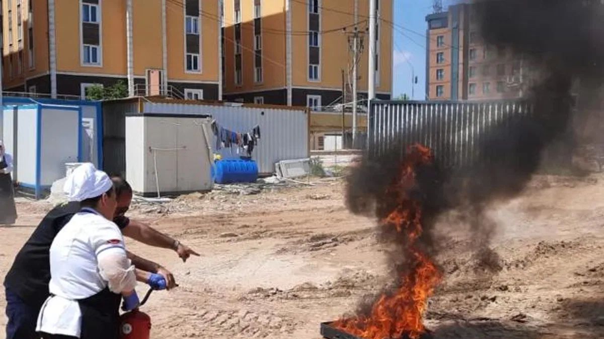 Kocaeli İtfaiyesi’nden uygulamalı eğitim