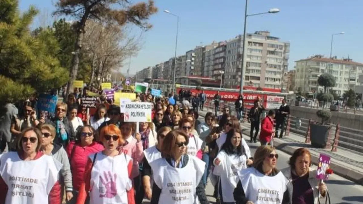 Kadın İşbirliğini Geliştirme Derneği’nden ‘cinayet’ mesajı