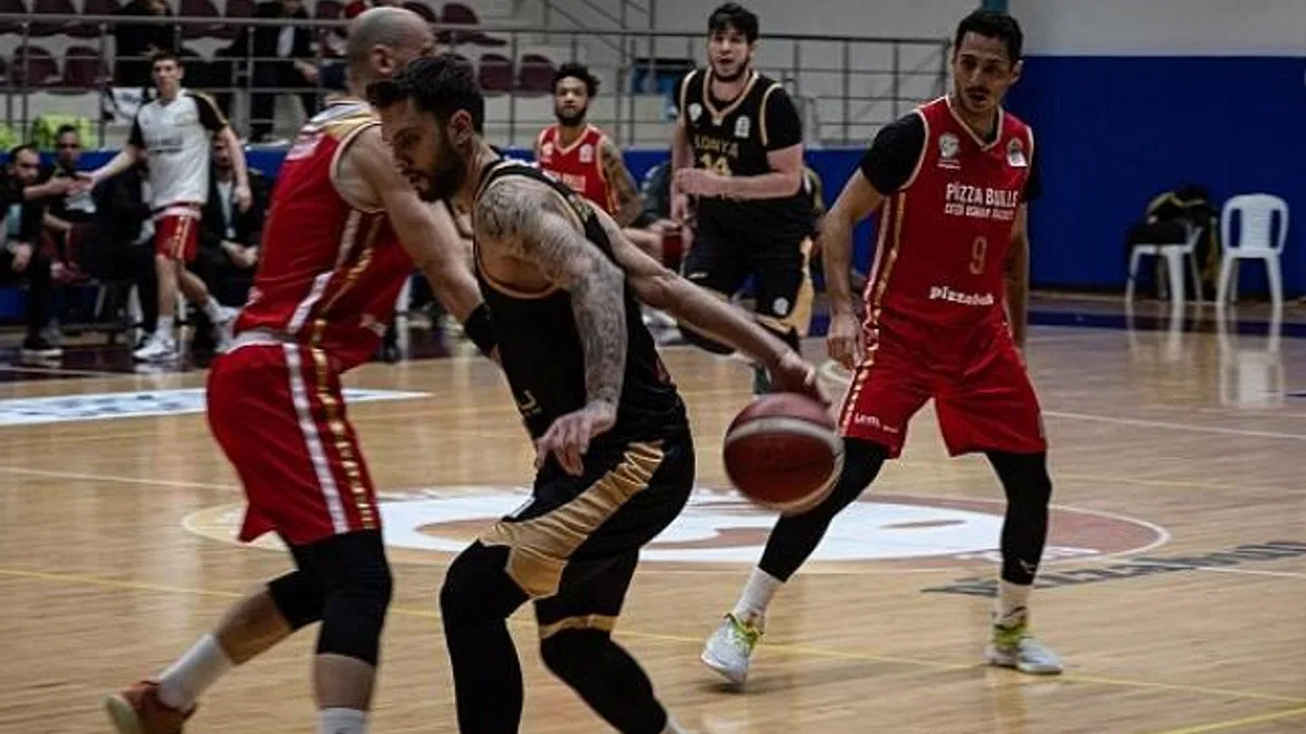 Konya Büyükşehir Belediyespor Seriye Bağladı