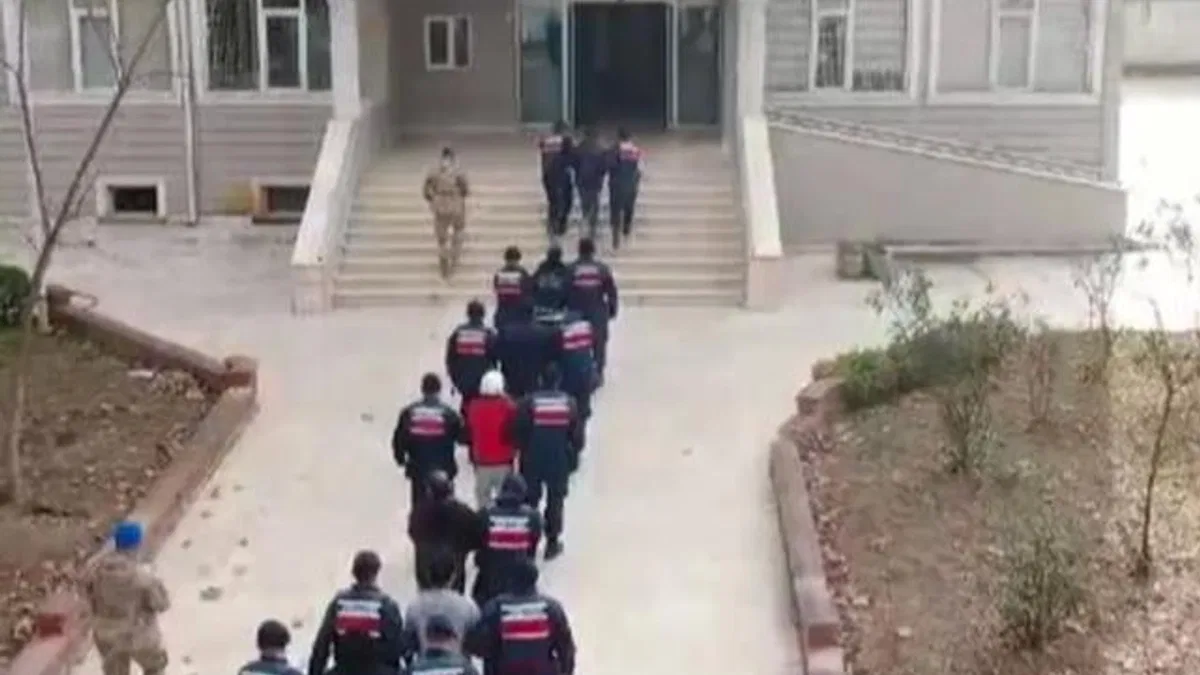 Bilecik Jandarması’ndan dolandırıcılık çetesine büyük operasyon!