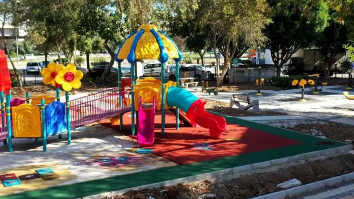 Antalya Muratpaşa’nın parkları yenileniyor