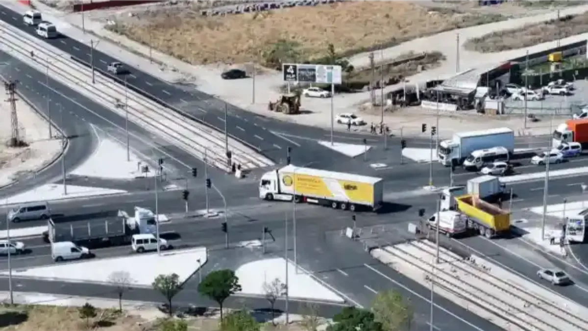 Konya’da tramvay hattı güzergahında altyapı yenilemesi