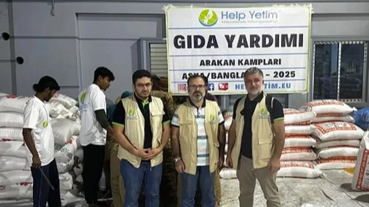 Mardinli gazetecilerden Bangladeş’te insani yardım çalışması