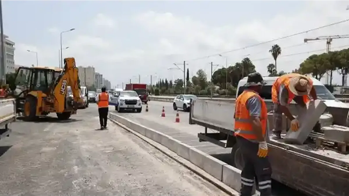 Antalya Büyükşehir’den trafiği rahatlatacak dokunuş