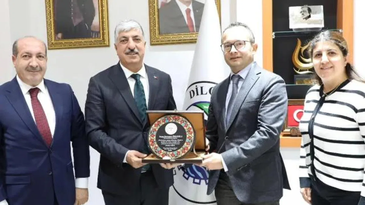 Dilovası Devlet Hastanesi’nden Başkan Ömeroğlu’na özel teşekkür