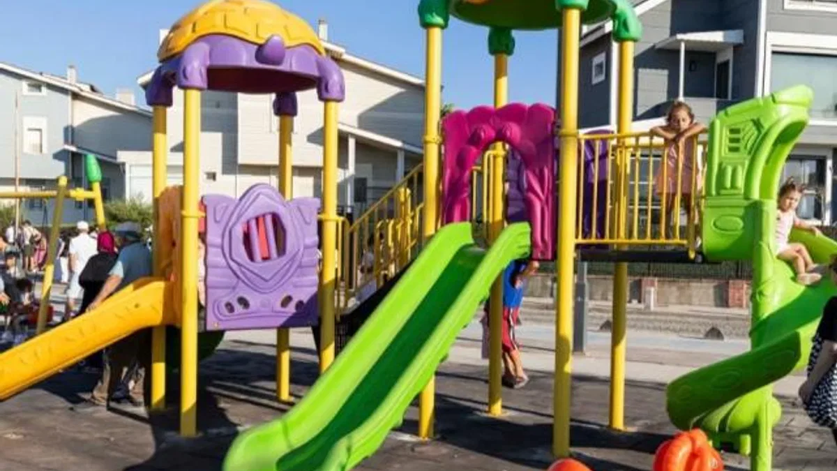 İzmir’de yenilenen Recep Doyuk Parkı açıldı