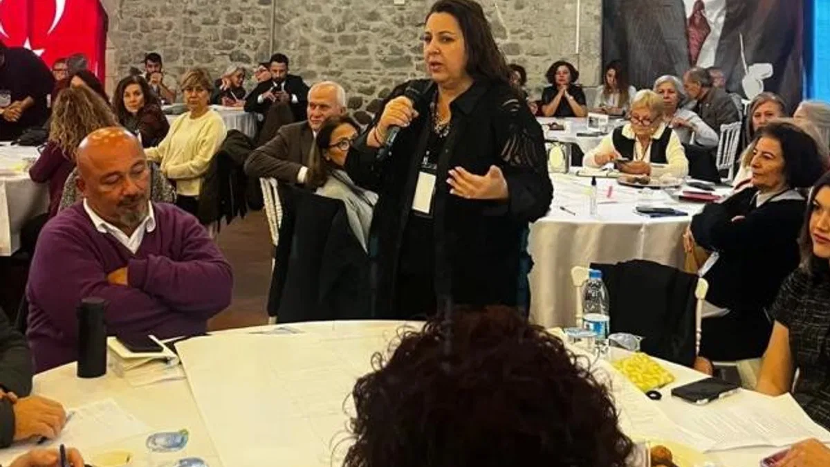 İzmir’den Nitelikli ve Çağdaş Eğitim Çalıştayı