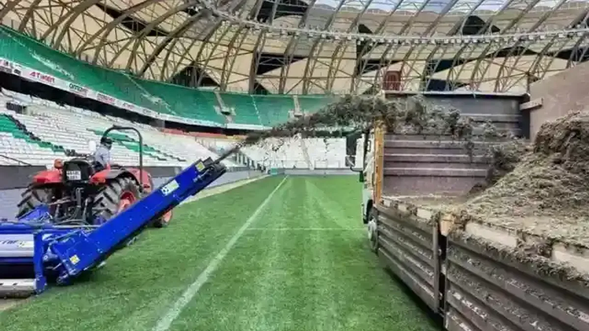 Konya Büyükşehir Stadı’nda renovasyon çalışmaları