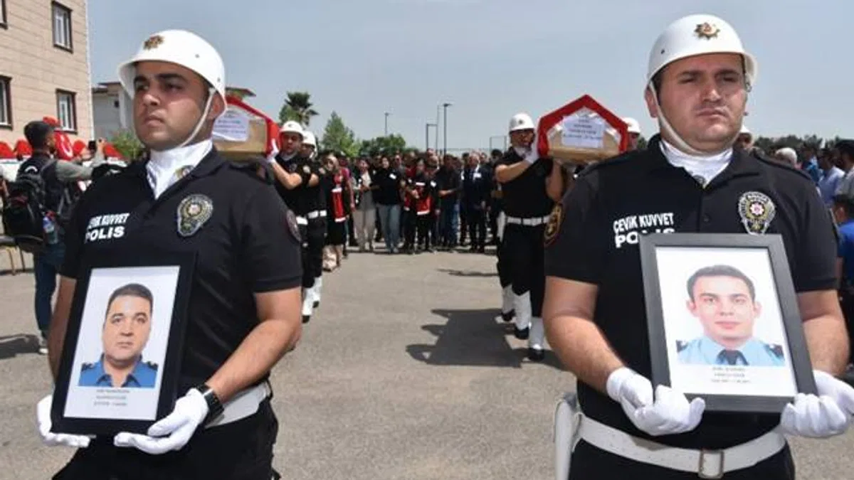 Şehit polisler için tören düzenlendi