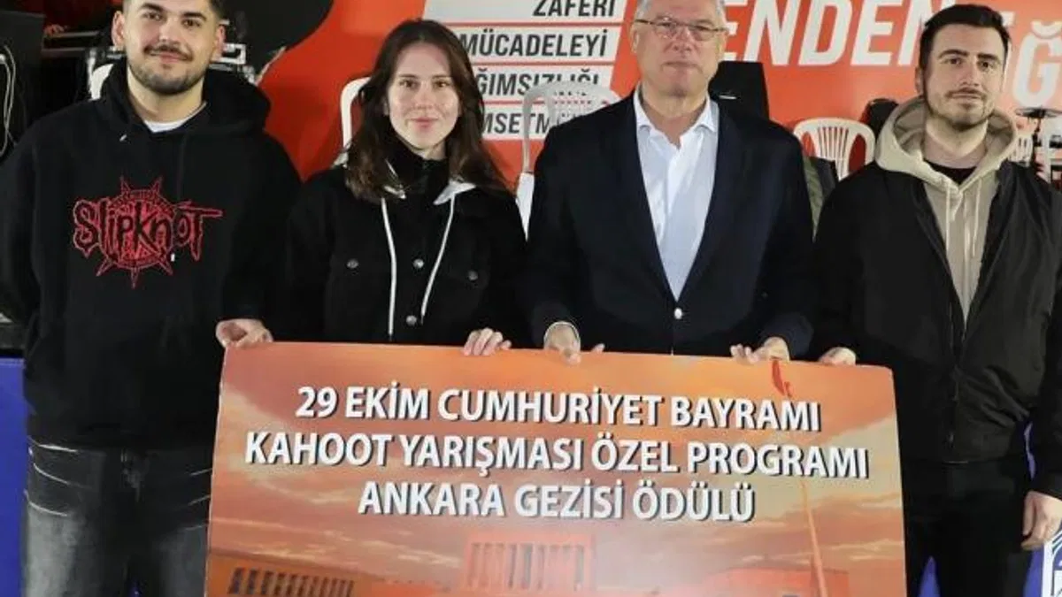 Bursa’da ‘Cumhuriyet Tırı’ Mudanya’da