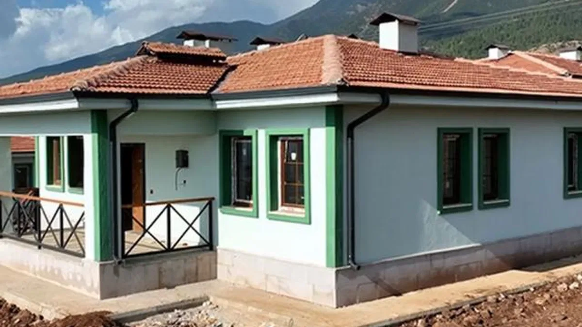 Depremzede köyler yeniden inşa ediliyor… Yıl sonuna kadar 30 bin köy evi teslim edilecek