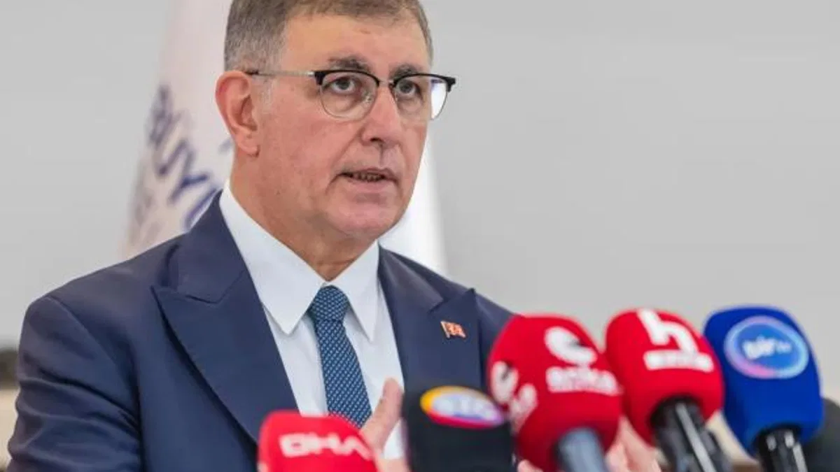 İzmir Büyükşehir’den gözaltı açıklaması: Soruşturma re’sen başlatıldı